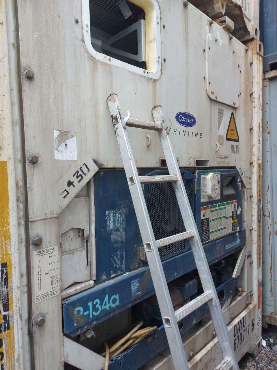 Carrier ThinLine R-134a reefer in Kyiv — before repair