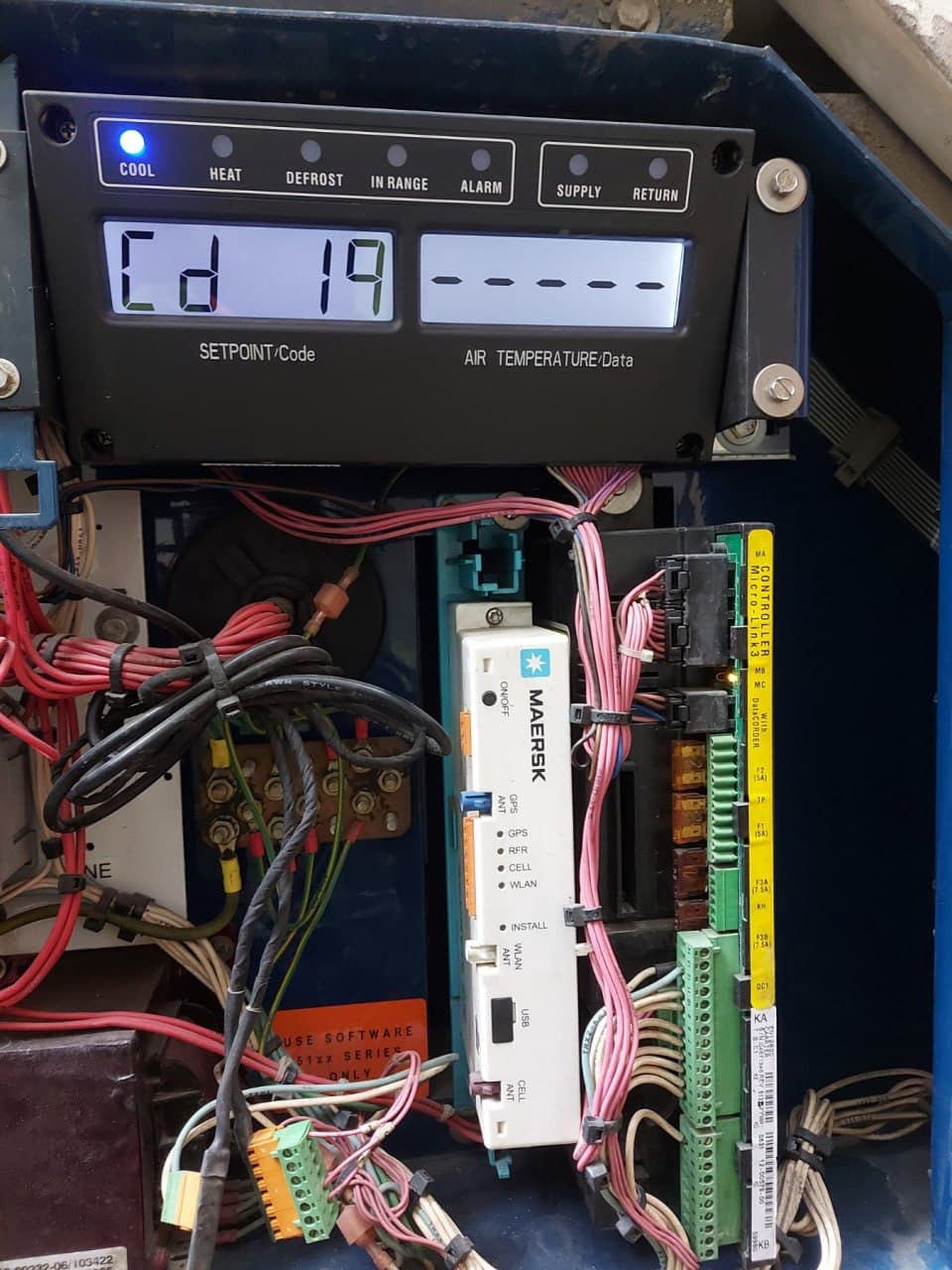 Diagnostics of the Carrier Micro-Link 3 controller with datacorder